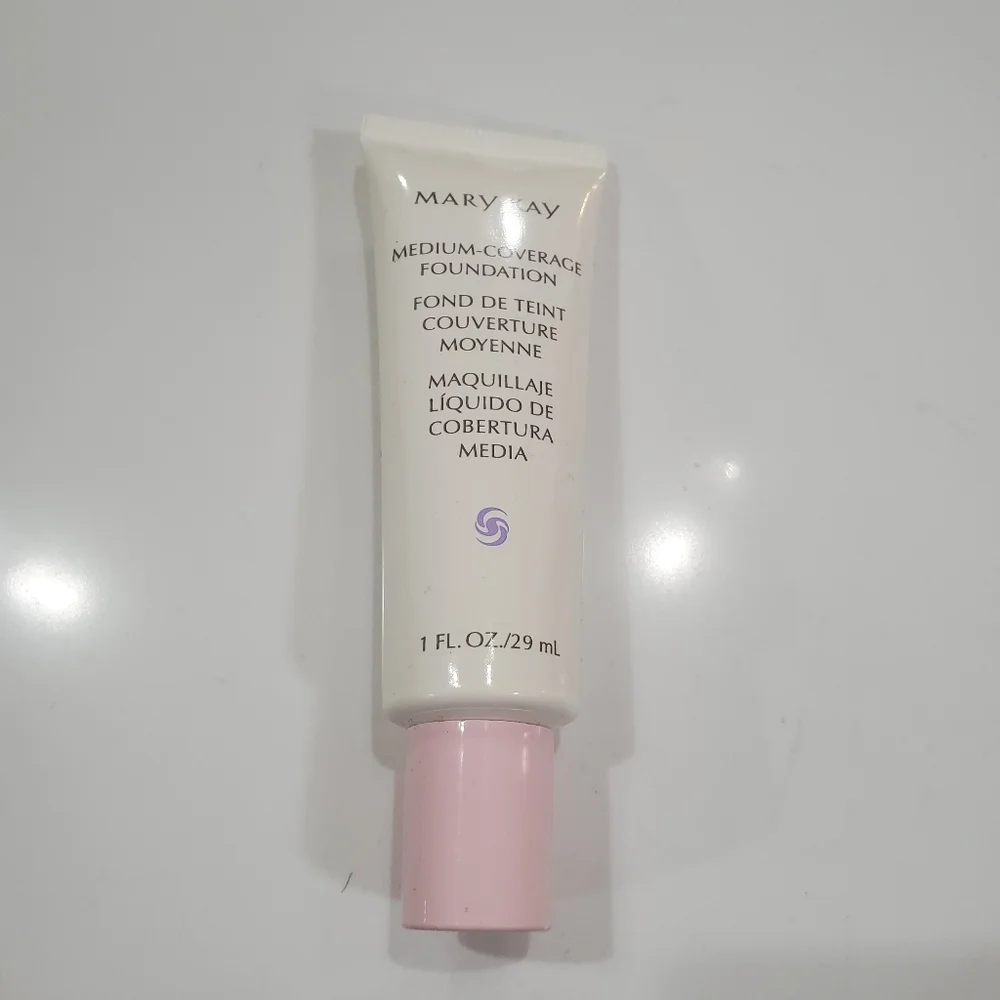 Mary Kay Foundation Ivory 100